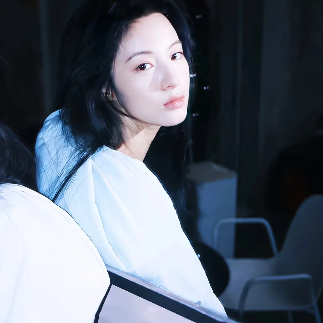 危机中的女人